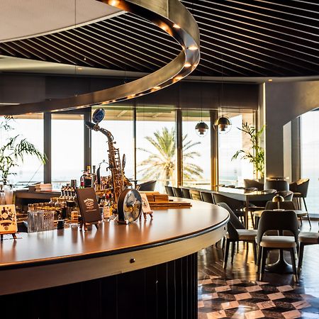 Akra Antalya Hotel Exterior foto The lounge at the airport
