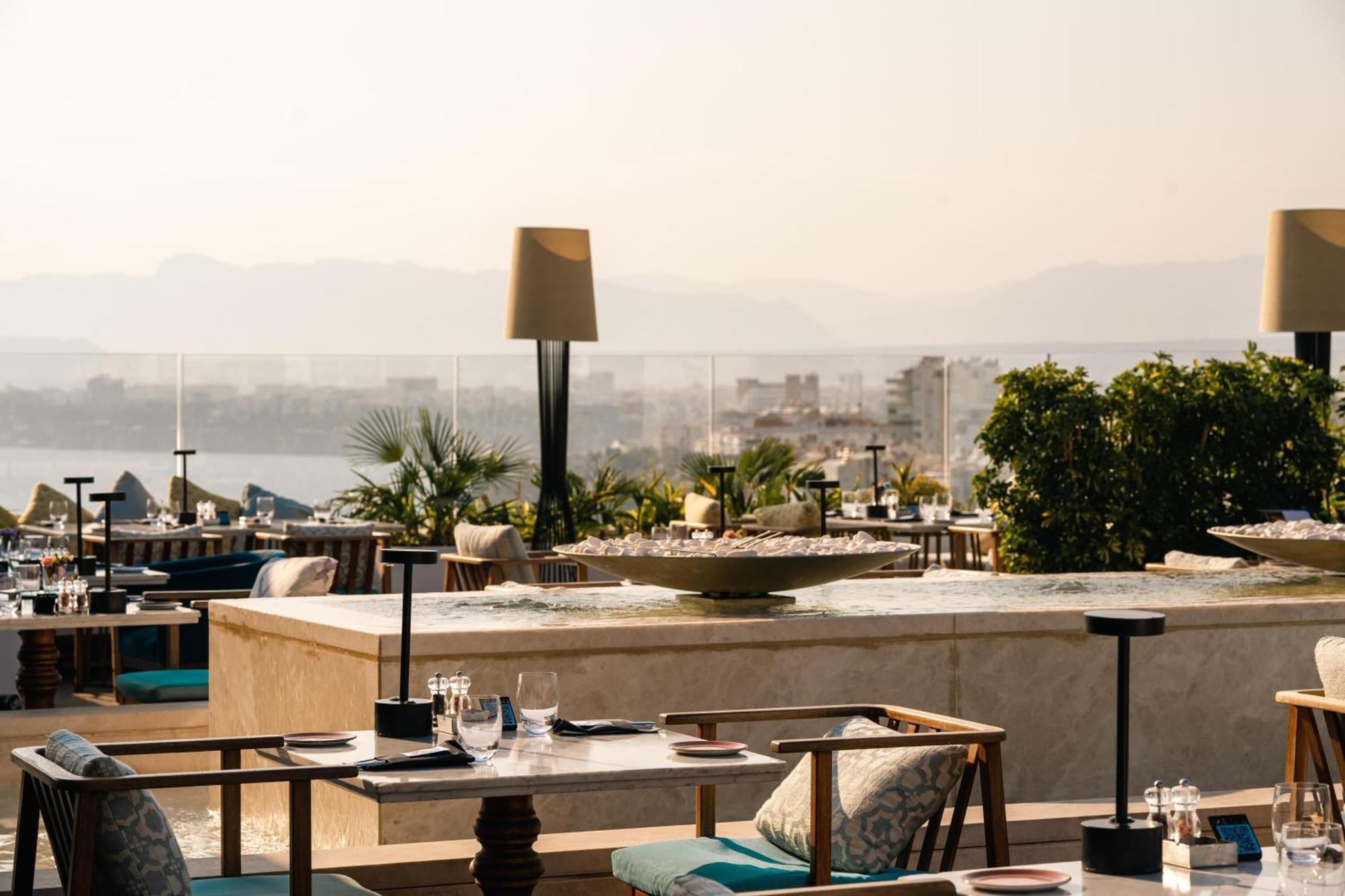 Akra Antalya Hotel Exterior foto The View