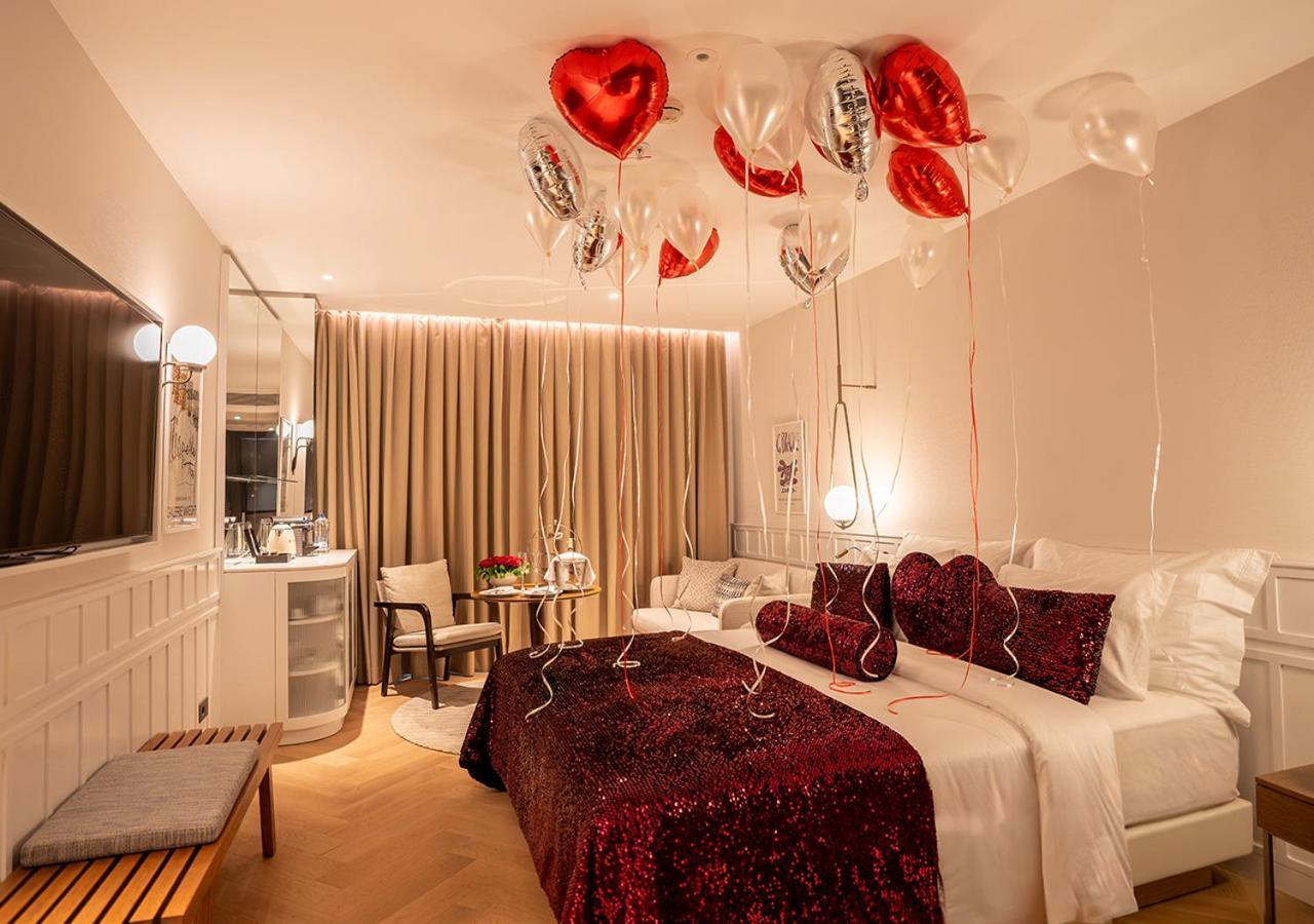 Akra Antalya Hotel Exterior foto A room at the Mandarin Oriental, Munich